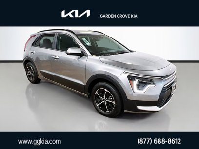 New 2025 Kia Niro LX