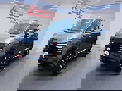 New 2025 Nissan Kicks SV w/ SV Premium Package