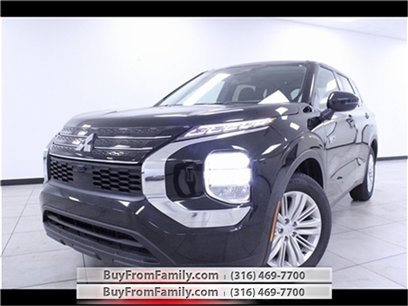 New 2024 Mitsubishi Outlander ES