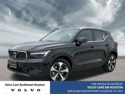New 2025 Volvo XC40 B5 Plus w/ Protection Package Premier