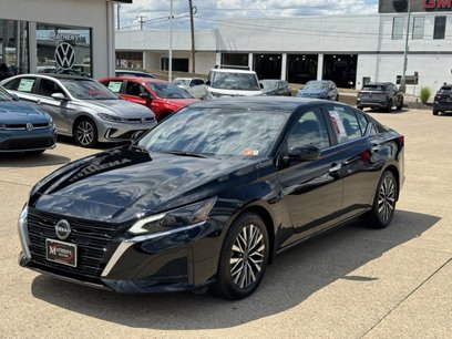 Used 2023 Nissan Altima 2.5 SV