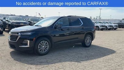 Used 2023 Chevrolet Traverse LT