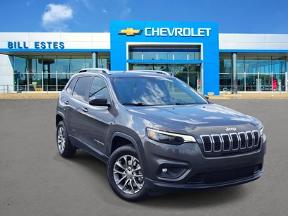 Used 2019 Jeep Cherokee Latitude Plus w/ Comfort/Convenience Group