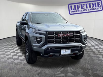 New 2025 GMC Canyon AT4