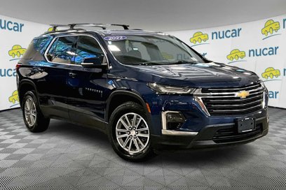 Used 2022 Chevrolet Traverse LT