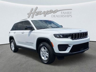 Certified 2024 Jeep Grand Cherokee Laredo w/ Trailer Tow Package