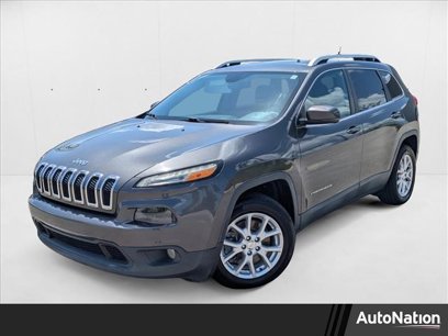 Used 2017 Jeep Cherokee Latitude w/ Comfort/Convenience Group