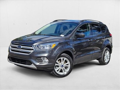 Used 2018 Ford Escape SE w/ SE Sync 3 Package