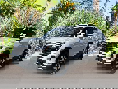 New 2025 Volkswagen Atlas SE