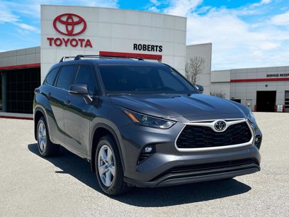 Used 2024 Toyota Highlander LE