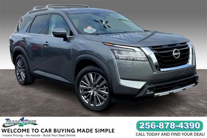 Used 2023 Nissan Pathfinder SL w/ SL Premium Package
