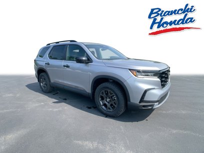 New 2025 Honda Pilot TrailSport