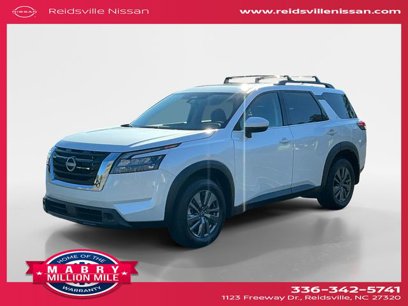 New 2025 Nissan Pathfinder SV w/ SV Premium Package
