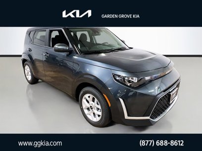 New 2025 Kia Soul LX