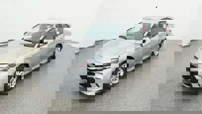 New 2025 Toyota Camry LE