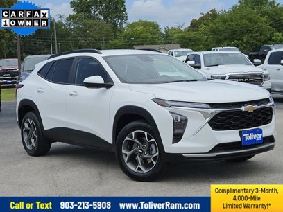 Used 2025 Chevrolet Trax LT w/ LT Convenience Package