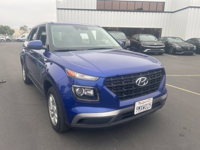 Used 2022 Hyundai Venue SE w/ Cargo Package