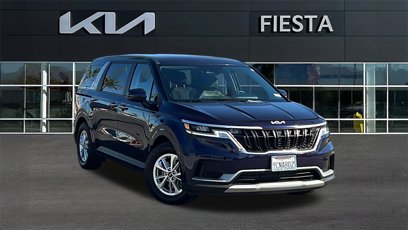 Used 2023 Kia Carnival LX
