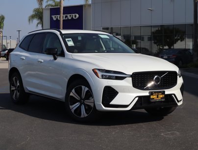 New 2025 Volvo XC60 T8 Core w/ Climate Package
