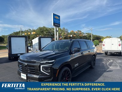 New 2025 Chevrolet Suburban RST w/ RST Capability Package