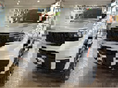 Used 2024 Jeep Grand Cherokee L Laredo