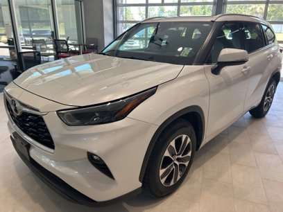Used 2022 Toyota Highlander XLE