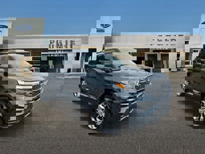 Certified 2022 Ford Explorer XLT w/ Equipment Group 202A
