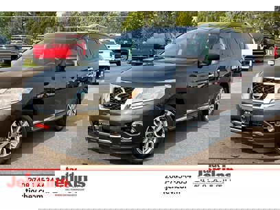 Used 2016 Nissan Pathfinder SL w/ Trailer Tow Package