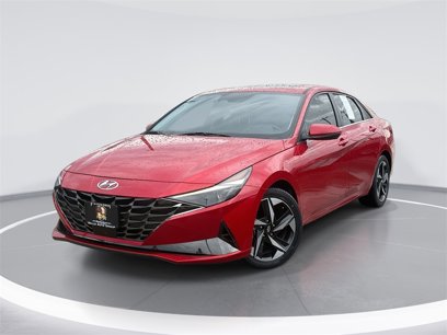 Used 2023 Hyundai Elantra Limited w/ Preferred Accessory Package