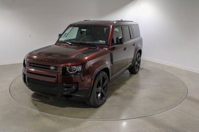 New 2025 Land Rover Defender 130 X-Dynamic SE
