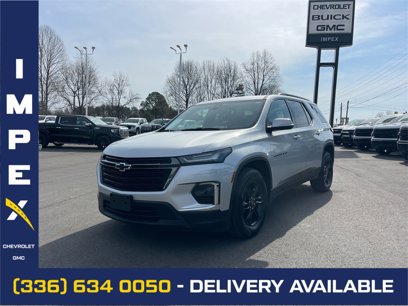 Used 2022 Chevrolet Traverse LT w/ Midnight/Sport Edition