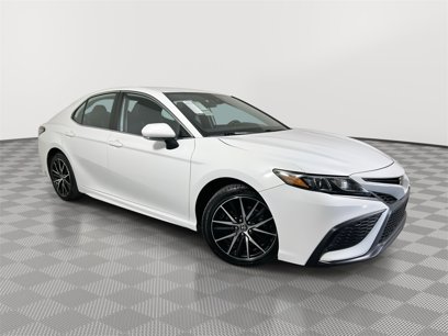 Used 2023 Toyota Camry SE