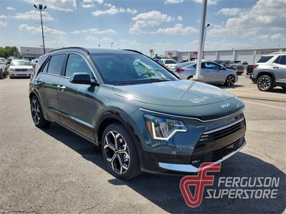 New 2025 Kia Niro SX Touring
