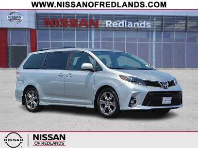 Used 2020 Toyota Sienna SE Premium