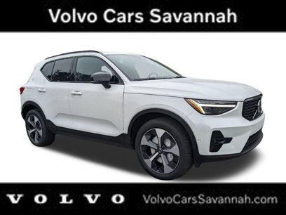 New 2025 Volvo XC40 B5 Plus w/ Protection Package Premier