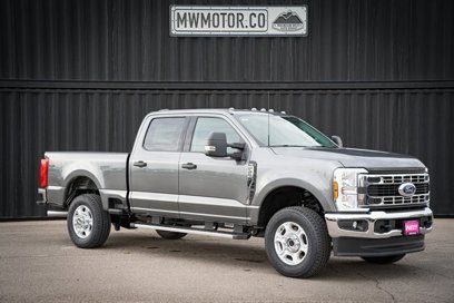 New 2025 Ford F250 XLT w/ FX4 Off-Road Package