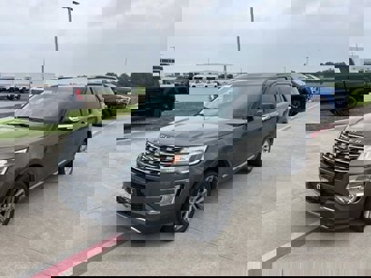 Used 2017 Ford Explorer XLT