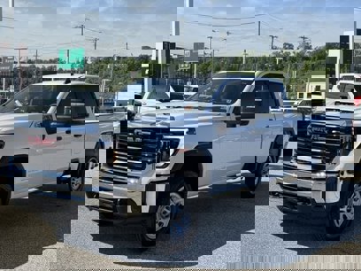 New 2025 GMC Sierra 2500 Pro w/ Convenience Package