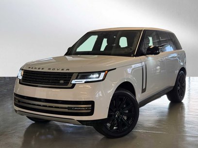New 2025 Land Rover Range Rover SE