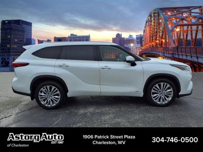 Used 2023 Toyota Highlander Platinum