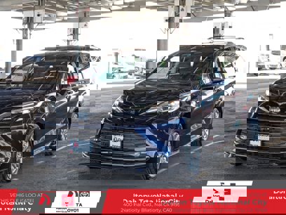 Certified 2022 Toyota Sienna Platinum