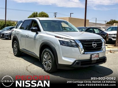 New 2025 Nissan Pathfinder S