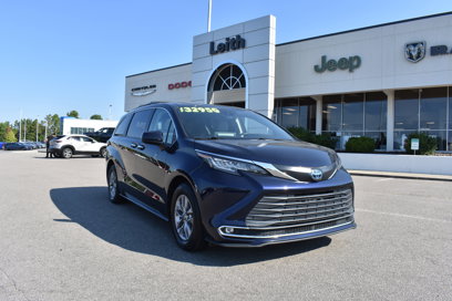 Used 2022 Toyota Sienna XLE