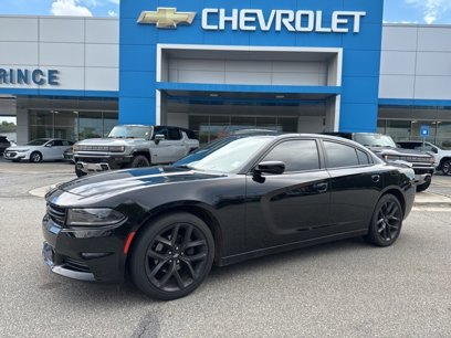 Used 2022 Dodge Charger SXT w/ Blacktop Package