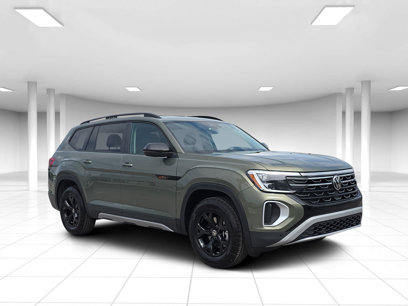 New 2025 Volkswagen Atlas Peak Edition SE