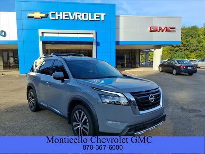 Used 2023 Nissan Pathfinder Platinum w/ Cargo Package