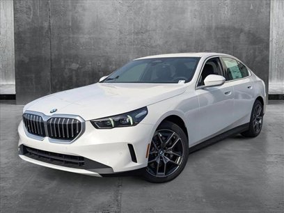 New 2026 BMW 530i xDrive w/ Premium Package