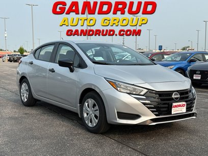 New 2025 Nissan Versa S w/ Trunk Package