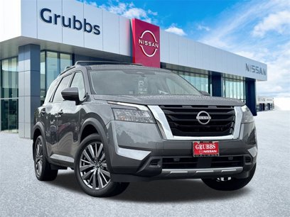 New 2025 Nissan Pathfinder SL w/ SL Premium Package