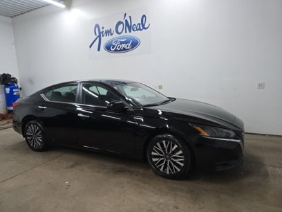 Used 2023 Nissan Altima 2.5 SV w/ SV Premium Package